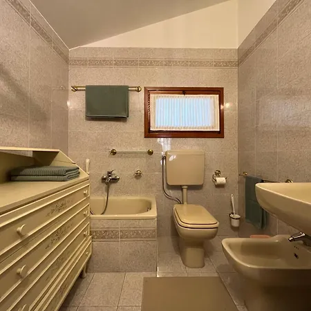 Apartment La Mansarda In Collina Castiglione Torinese
